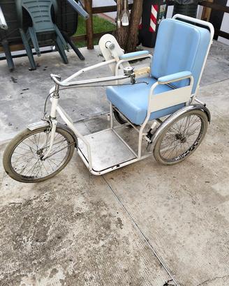 triciclo a manovella