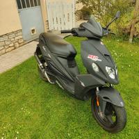 Malaguti Phantom F12R (70cc)