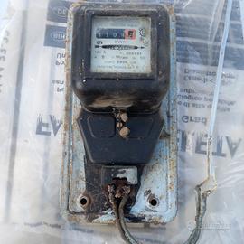 vecchio contatore elettrico