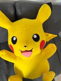 Peluche Pikachu Pokémon gigante 50cm