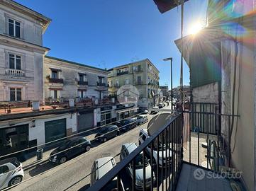 2 LOCALI A NAPOLI