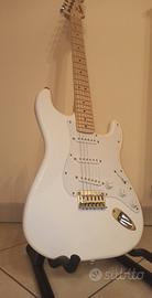 Chitarra Fender Stratocaster Bianca