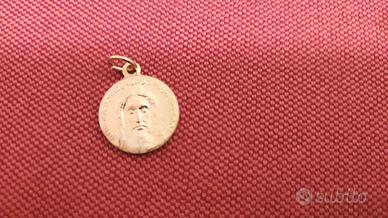 medaglia del volto di Gesù 