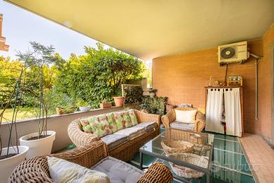 Olgiata appartamento con giardino