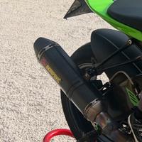 Terminale scerico Akrapovic omologato