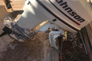 Johnson bombardier 737 40 cavalli