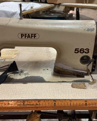 Macchina per cucire Pfaff 563