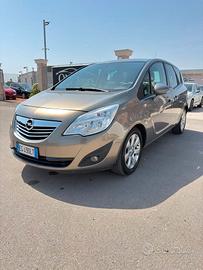 Opel Meriva 1.3 CDTI 95CV ecoFLEX Cosmo