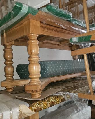 Tavoli in vero legno