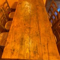 Tavolo in legno e 8 sedie