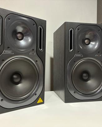 Behringer B2031A Truth Studio Monitor Attivi
