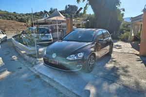 Volkswagen Golf 1.6 TDI 110 CV 5p. Highline BlueMo
