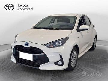 Toyota Yaris 1.5 hybrid Business