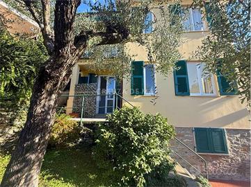 Appartamento di 86 m² con 5 locali e box auto a Ra