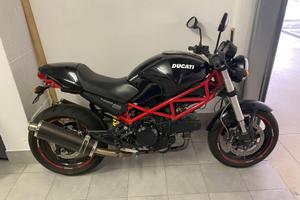 Ducati Monster 695