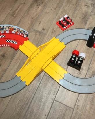 Pista ferrari chicco funzionante come nuova