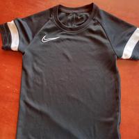 maglietta Nike nera dri fit xs 122-128 cm