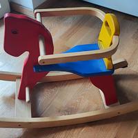 🐴 Cavalluccio a dondolo in legno per bambini