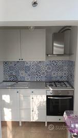 CUCINA IKEA CON ELETTROSOMESTICI 