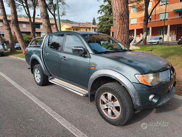 Mitsubishi L200 Double Cap