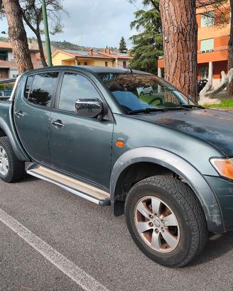 Mitsubishi L200 Double Cap