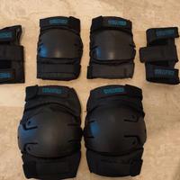 Set ginocchiere, gomitiere e protezioni polsi