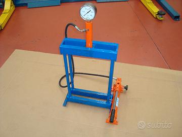 Pressa idraulica  Omcn