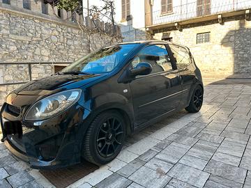 Twingo Sport GT neopatentati