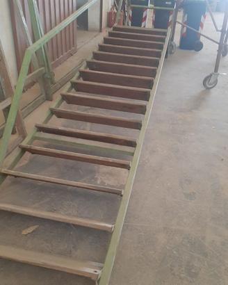 Scala per sopppalco
