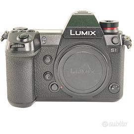 PANASONIC S1 3.551 Scatti