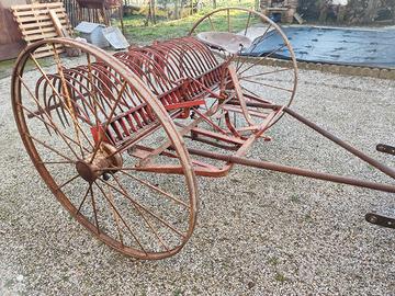 rastrellone anni '70 per fieno