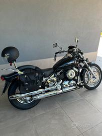 Moto custom Yamaha drag star. 650