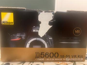Macchina fotogragica Nikon D5600 15-55 VR Kit