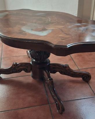 Tavolino da salotto classico intarsiato con gamba