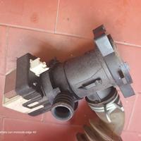 pompa scarico acqua di lavatrice Ignis lei1270
