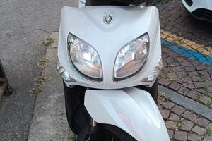 Yamaha Xenter 125