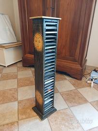 Colonna porta CD stile etnico