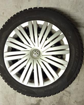 4 Pirelli invernali DOT2517 185/60 R15  +Cerchi VW