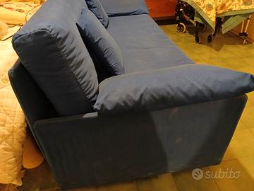 divano letto singolo e pouf 