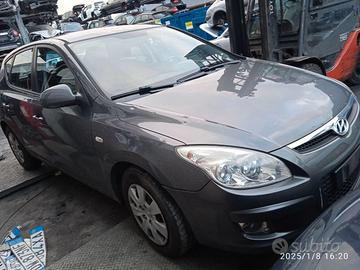 HYUNDAI I 30 1.6 TD 2009 D4FB-FL PER RICAMBI