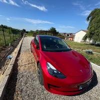 Tesla model 3 RWD
