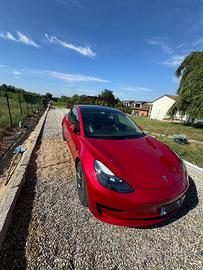 Tesla model 3 RWD