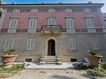 4 locali uso ufficio ristrutturato