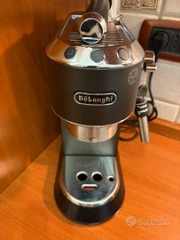 Macchina caffe DeLonghi Dedica
