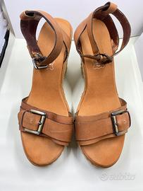 Sandali n 39 color cuoio molto belli!!!
