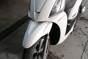 Kymco People GTi 300