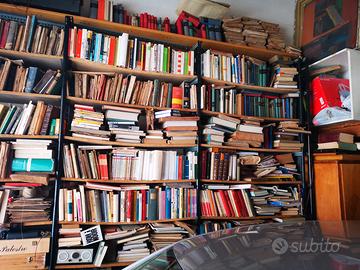 libero garage  libri  come da foto 