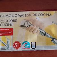 miscelatore cucina con doccia