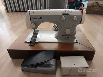Macchina da cucire d'epoca VIGORELLI vintage