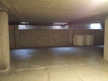Posto auto coperto 18m^2 Campi Bisenzio